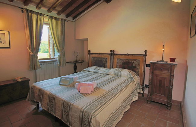 Apartment in Todi With Pool & History - Photo 18