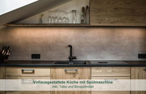 Chalet - Ferienwohnungen - Biohof Stöger - Panoramasüdbalkon - grandiose Aussicht auf See, Berge und Schloss Neuschwanstein - Foto 19