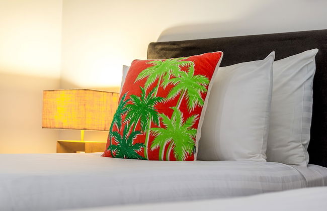 Luxury Apartment at Sea Temple Palm Cove 2 Bed 2 Bath - Photo 7