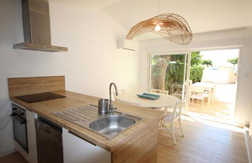 FACE à la Mer, Superbe appartement climatisé au RDC d'une maison, classé 4 étoiles, 5 couchages -WIFI-PORTIRAGNES PLAGE LXBFM32 - Foto 6