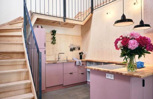 Altkreut Festenhof, Linde und Kastanie, 2 große FeWos für Gruppen bis 19 Personen ruhig und naturnah, 60 Min von München - Foto 5