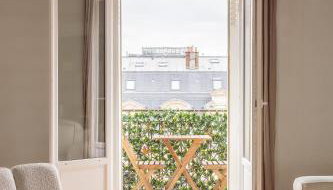 Montaigne - Sunlit Corner Penthouse with Balcony - Foto 1