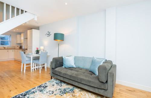 Delightful retreat in Larkhall with free parking - Pass the Keys - Photo 1