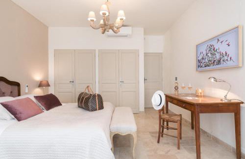 Chateau des Bertrands - Foto 31