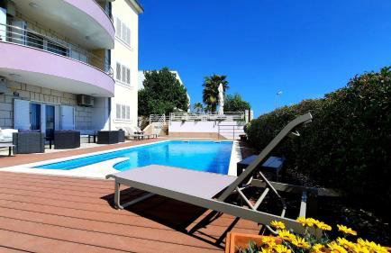 SEA VIEW- spacious apartment with shared pool - Foto 6