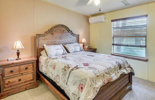 Boat Dock and Waterfront Deck Home in Satsuma! - Foto 14