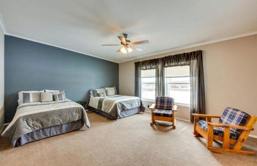 Spacious Tierra Amarilla Ranch House with Deck! - Foto 12