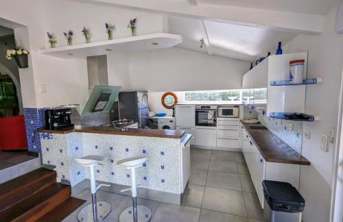 Magnifique maison avec piscine, idéalement située - Foto 23