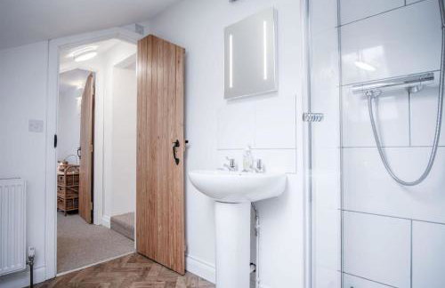 Yellow Cottage - 2 Bedroom Cottage - Dale - Foto 49