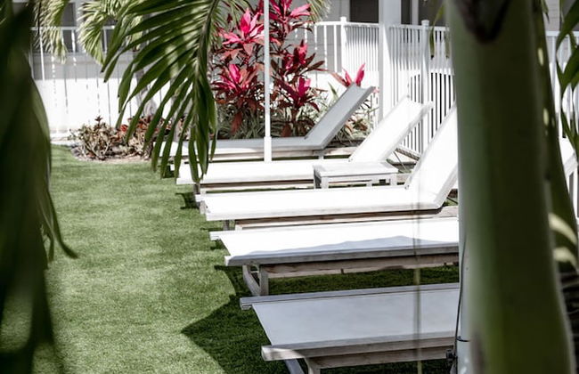 Studio w/ King Bed Heated Pool, Steps to Beach! - Foto 7