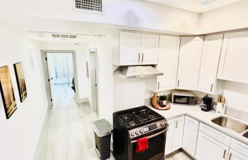 Newly Built Stylish Modern 2B In LA - Foto 9