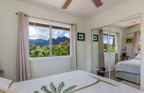 Relax at Kapakai Cottage 2-Bedroom Comfort with Full Kitchen & WD - Photo 5