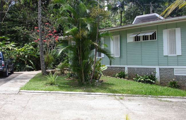 Kootney Resorts - Photo 2