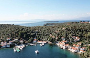 Trikeri Inn - Photo 33