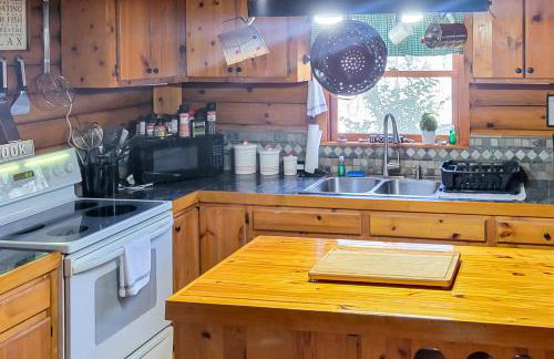 Private Dock and Game Room! Lake Hartwell Retreat - Foto 13