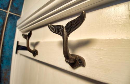 Knocker Cottage is a 3 bedroom made up of 1 double bedroom and 2 small double bedrooms in small village 10 min to beaches - Foto 23