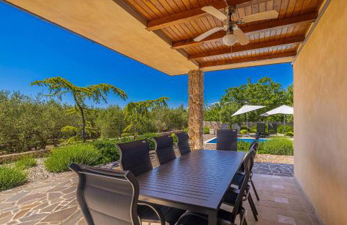 Rustic Villa Bellamare - Photo 11