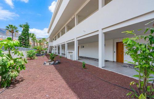 Luxury apartment. Heated Pool. AC. Ocean view! - Foto 15