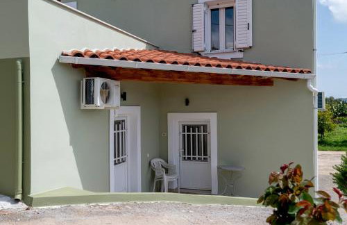 Traditional House in Velies - Photo 3