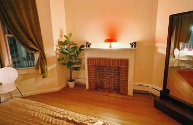 3 bdrm stay! Trippy King Suite by Dwtwn Nwk - Foto 25