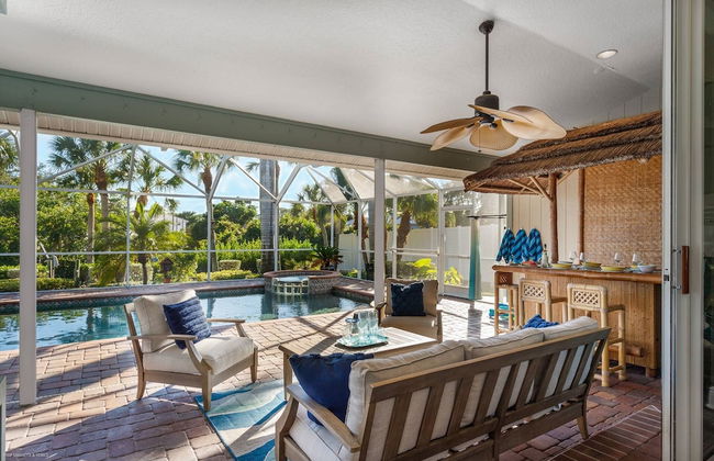 Nokomis Pool Home on the Canal - Foto 17