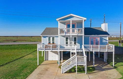 Stunning beach house with ocean views and large deck, just steps from the beach - Foto 11