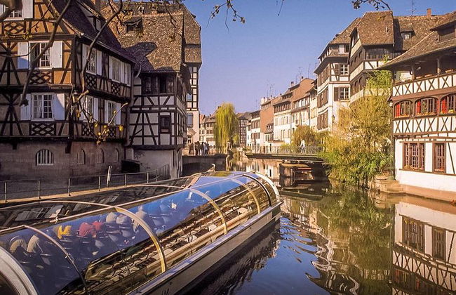 Visita guiada privada a pie del distrito antiguo de Estrasburgo - Foto 3