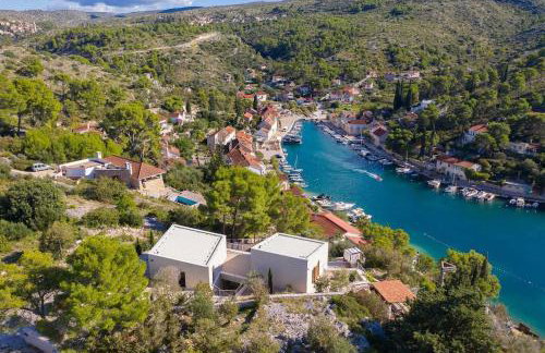 NEW Villa Pine Haven , Private Heated Pool Sleeps 8, Tranquil Retreat - Foto 41