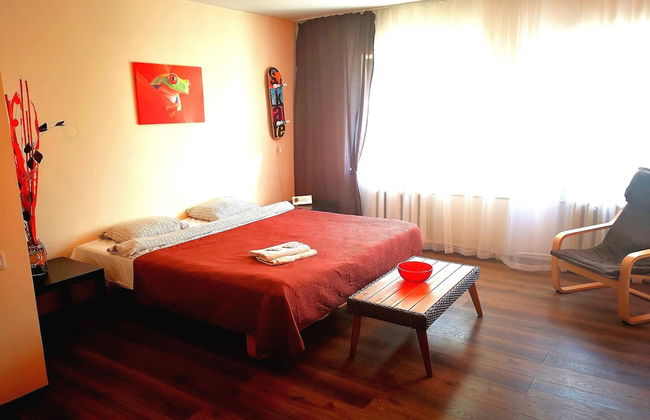 River Apartments - Photo 9