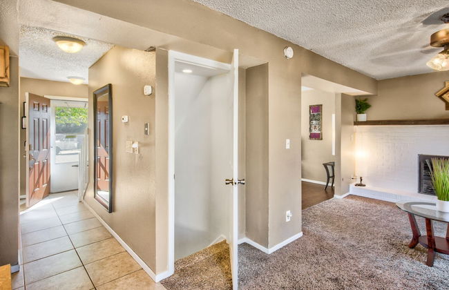 4 BR Country Home In Suburbs W/trails & Parks - Foto 54