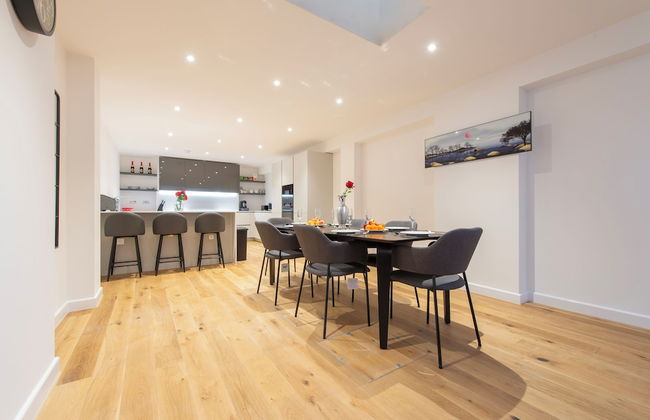 Exquisite 3BR Duplex Apartment, Air-con& Amenities - Foto 31