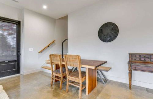 The Flat - A Lake View Retreat with Dock Access - Foto 12