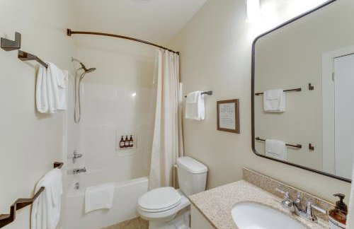 Riverwood South Haven Retreat on 10 Acres - Foto 26