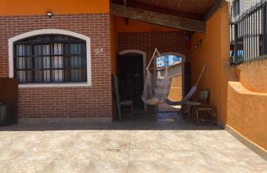 Casa pé na areia 50 metros do mar próximo a Plataforma de Pesca e Feirinha de Artesanato ótimo lugar para relaxar com a família - Foto 8
