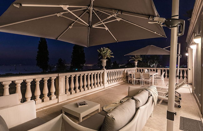 Luxury Lakefront Catullo with pool - Photo 49