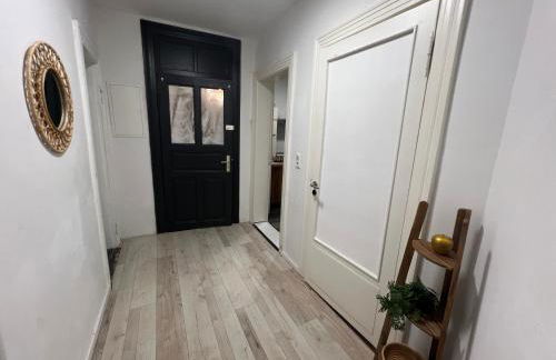 Monteur & Ferienwohnung mit Balkon, 3 Schlafzimmer & Platz für 6 Personen - Photo 11