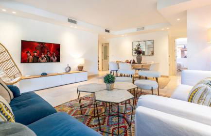 VACATION MARBELLA l Golden Mile Oasis l Family friendly l Next to the beach and Puente Romano l 24-7 Security - Foto 2