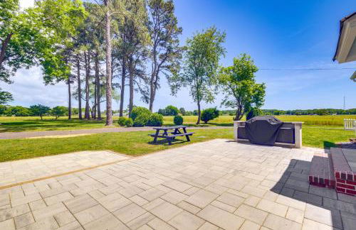 Pet-Friendly Home with Gazebo Minutes to Beach! - Foto 31