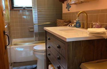 Adirondack Waterfront Cabin Upper Hudson Tributary - Foto 13