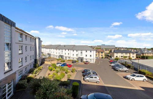 JOIVY Modern 2 bed flat near Murrayfield Stadium - Foto 54