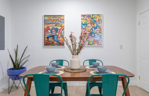 Cherry Suites 2BR Apt w W D Arcade Machine - Foto 30