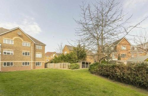 Spacious 2-Bed Family Flat in Wimbledon Near Tube - Foto 17