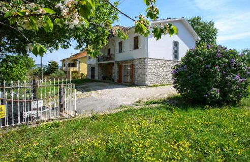 Amazing Apartment In Montefelcino - Photo 9