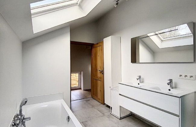 Charming Family Home in Achet - Foto 18