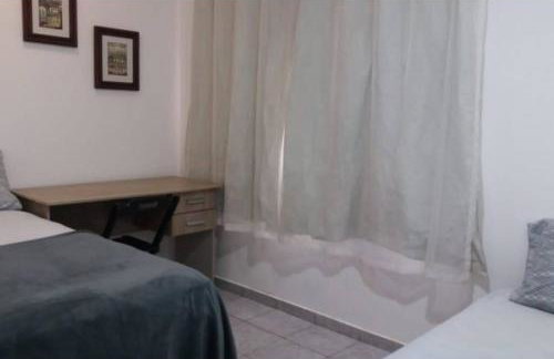 Casa Agradável, Arejada, Espaçosa, Perto de Tudo - Foto 34