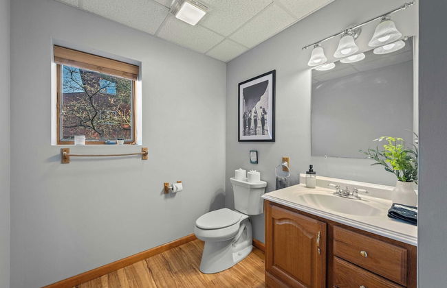 Lake View Chalet by Avantstay Lake Access + Deck - Foto 17