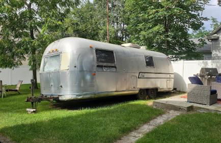 Sunny & Spacious 2BD 1BA WFH Apt-Huge Yard & Patio - Foto 34