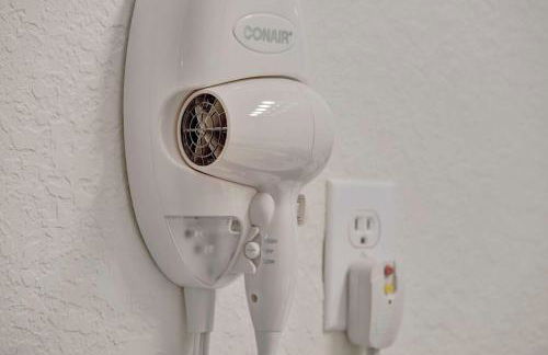 2BR Fireworks View with Pool & Spa 5 Minutes to Disney - Foto 63