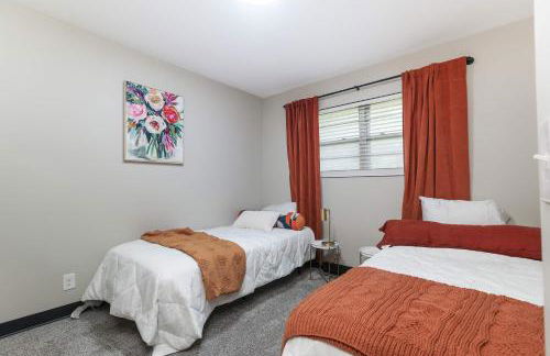 East Side Oasis 3BR 2 BA Coffee 5Min to Town East - Foto 34