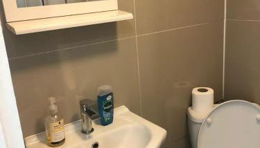 London DM x Weekly Monthly x Deals - Foto 2